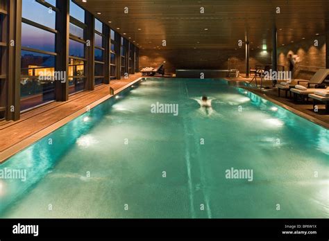 grand hyatt berlin pool